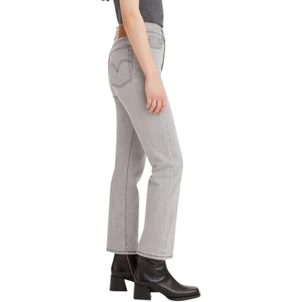 Levi's Women's Premium Wedgie Straight Jeans, 28/28